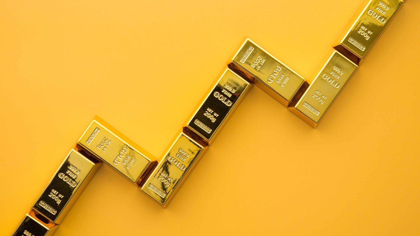 Tổng kết năm 2024 giá Vàng tăng tới 26%, bạc cũng đạt hiệu suất tăng 21% và kỳ vọng còn tăng ở năm 2025 dưới thời của Trump