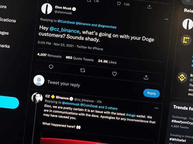 Elon Musk và CEO Binance khẩu chiến trên mạng xã hội vì Dogecoin   